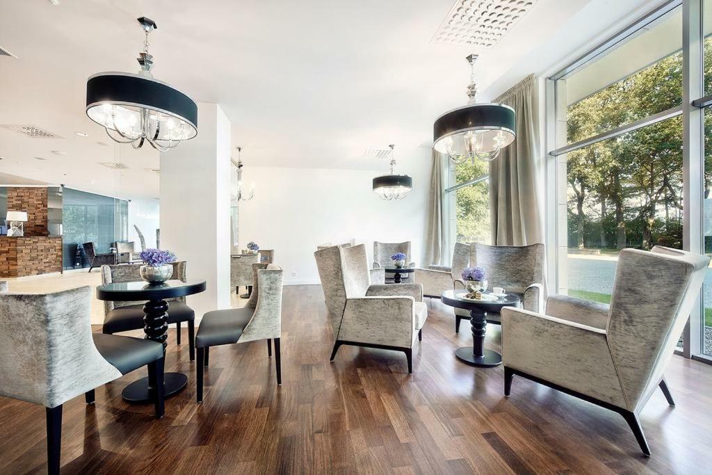 Prywatny Apartament W Hotelu Diune Kołobrzeg Exteriör bild
